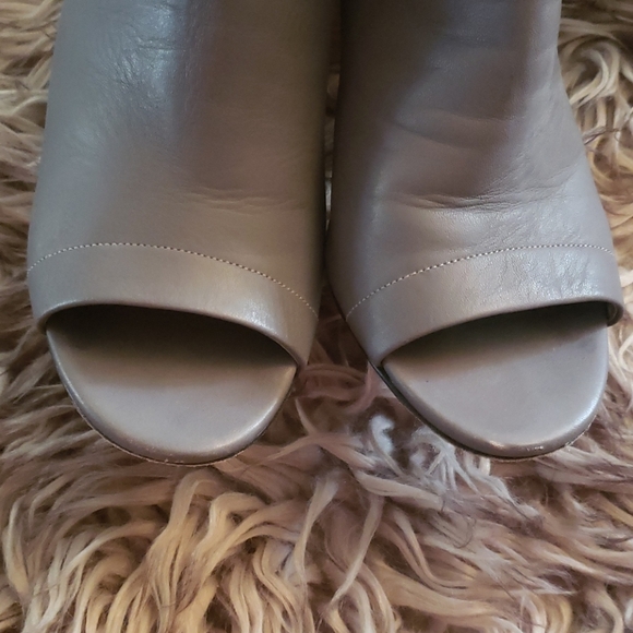 Vince Faye Open Toe Booties - Picture 3 of 8